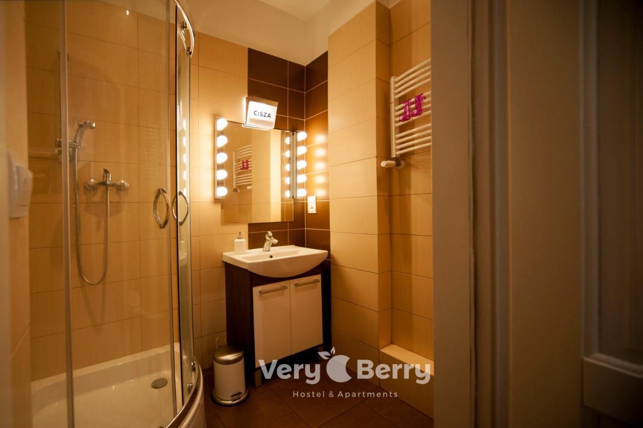 Very Berry - Garbary 27 - Apartament Z Balkonem, Old City, Check In 24H Appartamento Poznań Esterno foto